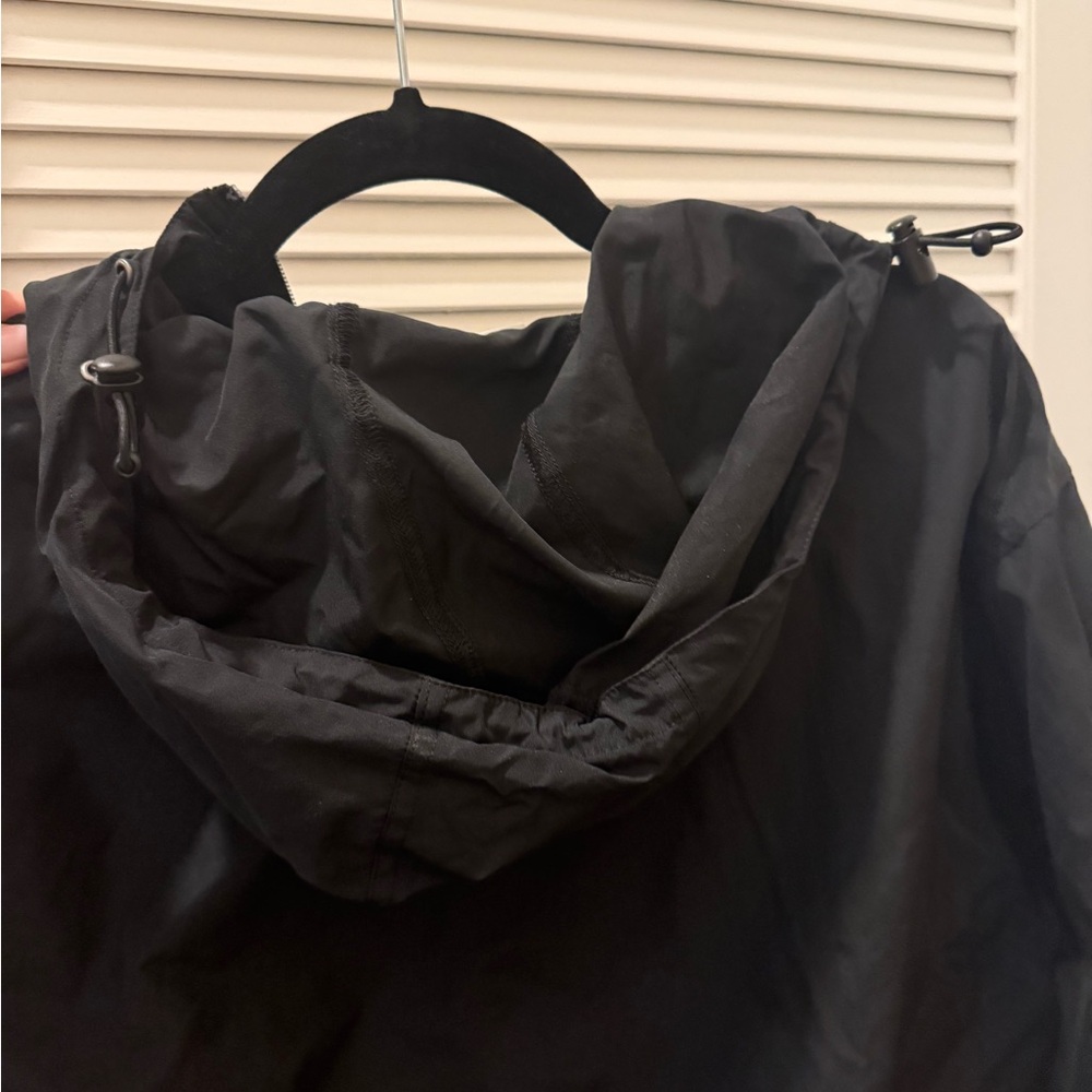 Solidcore hooded windbreaker - Picture 4 of 4